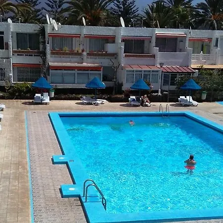 For 4 People, Costa Del Silencio, Chaparral, Near The Ocean, Wifi شقة *