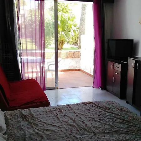 For 4 People, Costa Del Silencio, Chaparral, Near The Ocean, Wifi طوستا ديل سيلونثيو